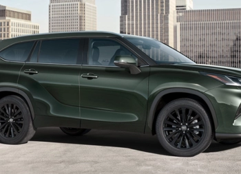 Toyota представила обновленный кроссовер Highlander