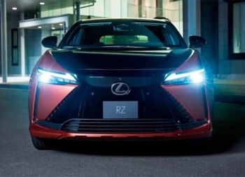 Lexus показал новый кроссовер RZ 450e