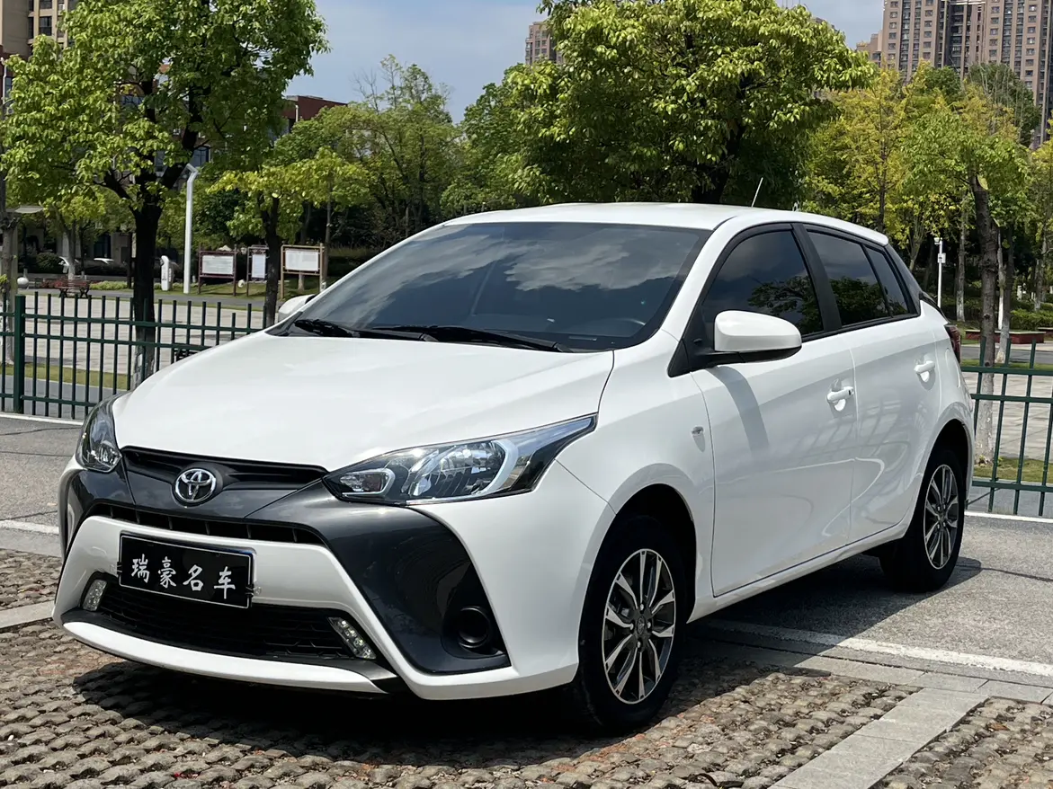 Toyota YARiS L YARiS L 2022 1.5L CVT luxury PLUS version 2023