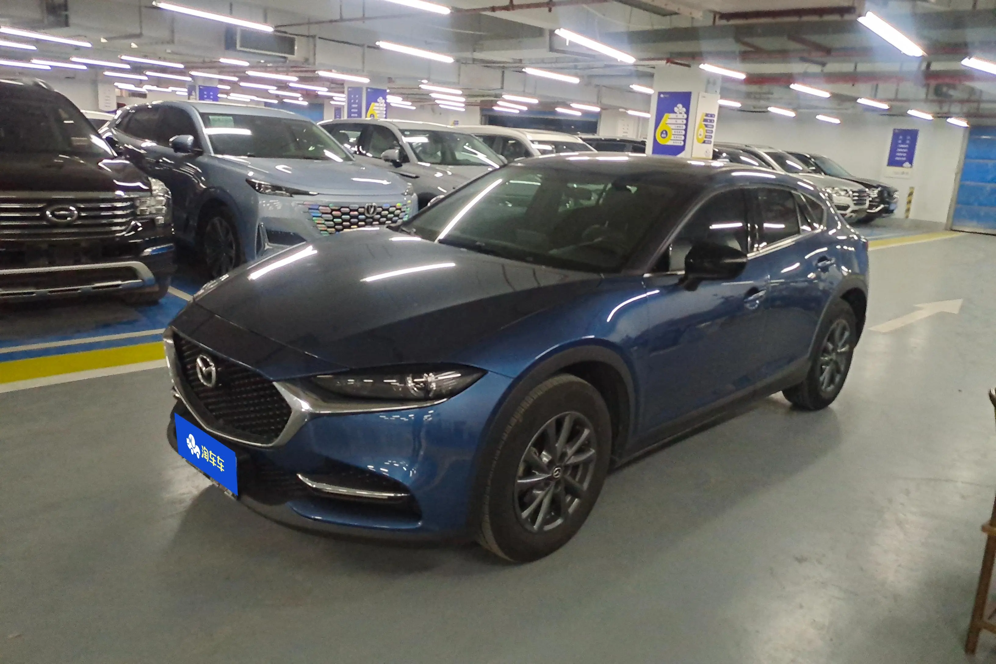 Mazda CX-4 Mazda CX-4 2021 2.0L 2WD Blue Sky Vibrant Edition 2022