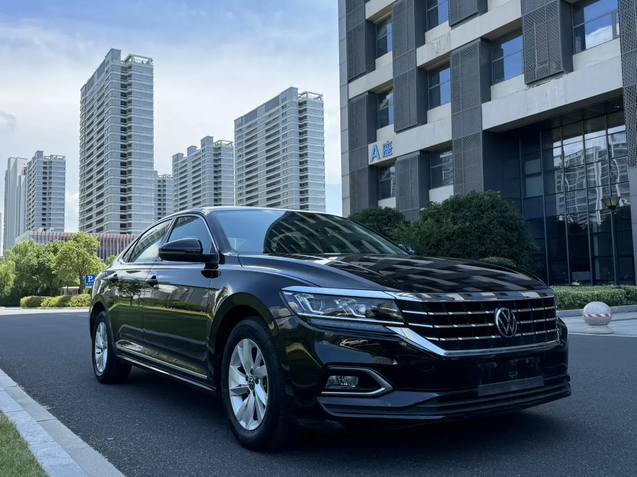 Volkswagen Passat facelift 280TSI Business Edition National VI 2021