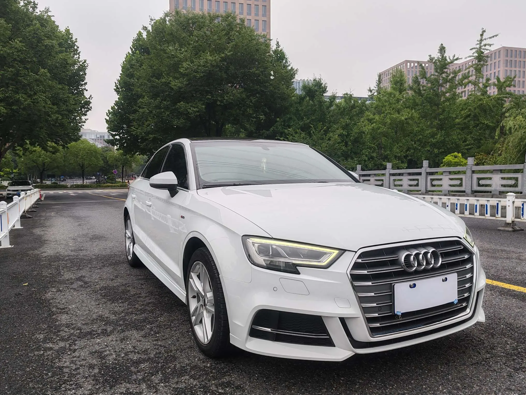 Audi A3 Audi A3 2020 Limousine 35 TFSI Fashion National VI 2021