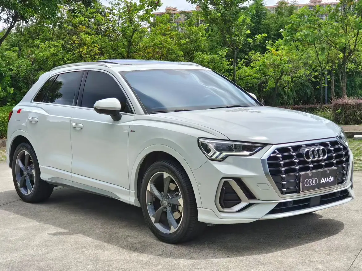 Audi Q3 35 TFSI Enterprising and Elegant Model 2021