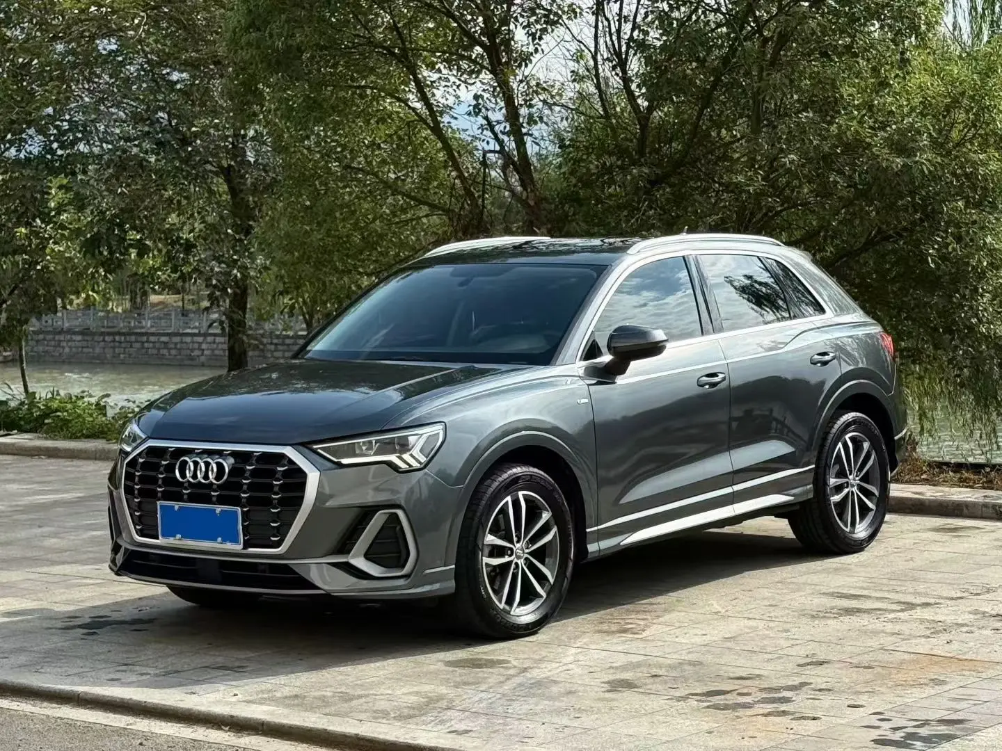Audi Q3 Audi Q3 2021 35 TFSI aggressive and dynamic model 2021