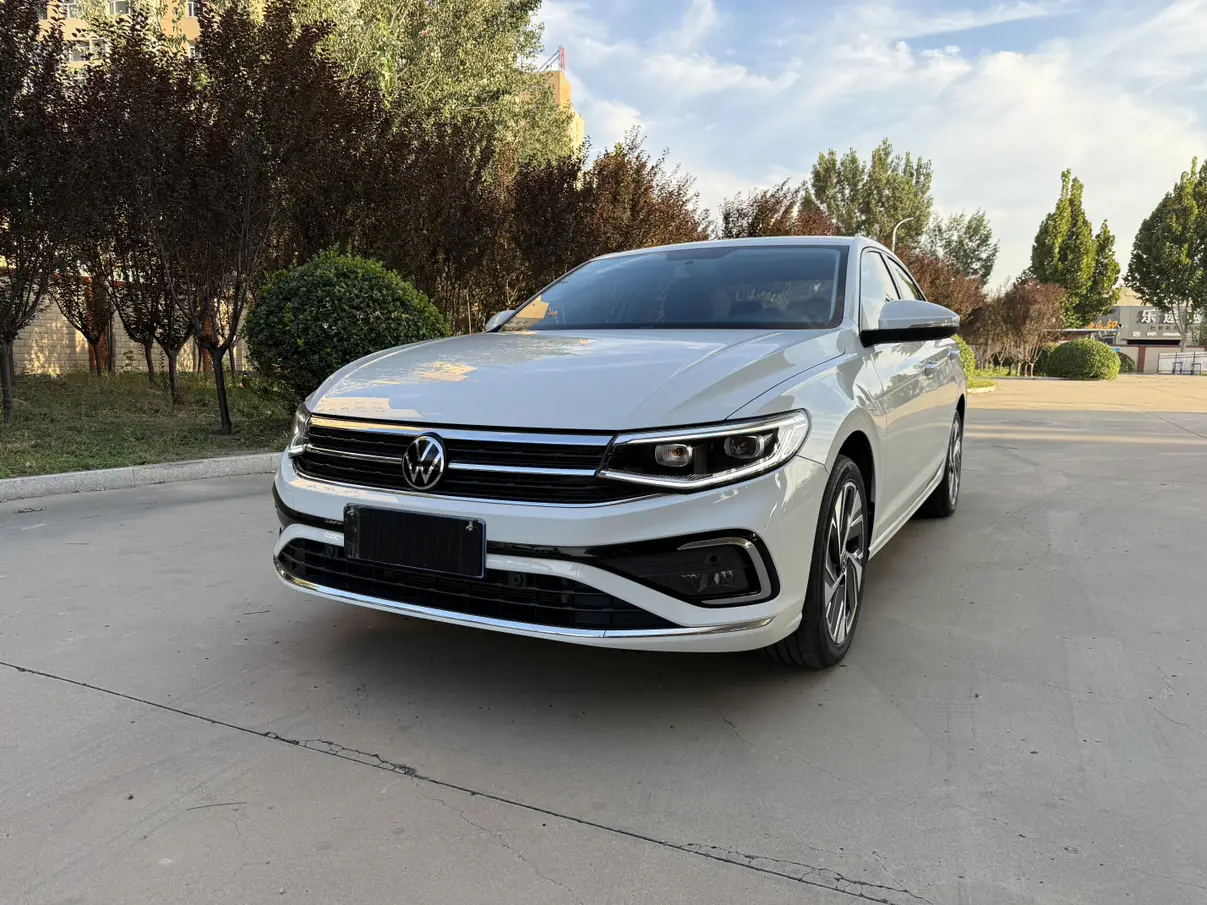 Volkswagen Bora Bora 2023 200TSI DSG Smart Edition 2022
