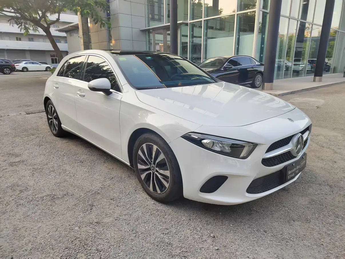 Mercedes-Benz A-Class Mercedes-Benz A-Class (Imported) 2022 A 200 Dynamic Hatchback 2021