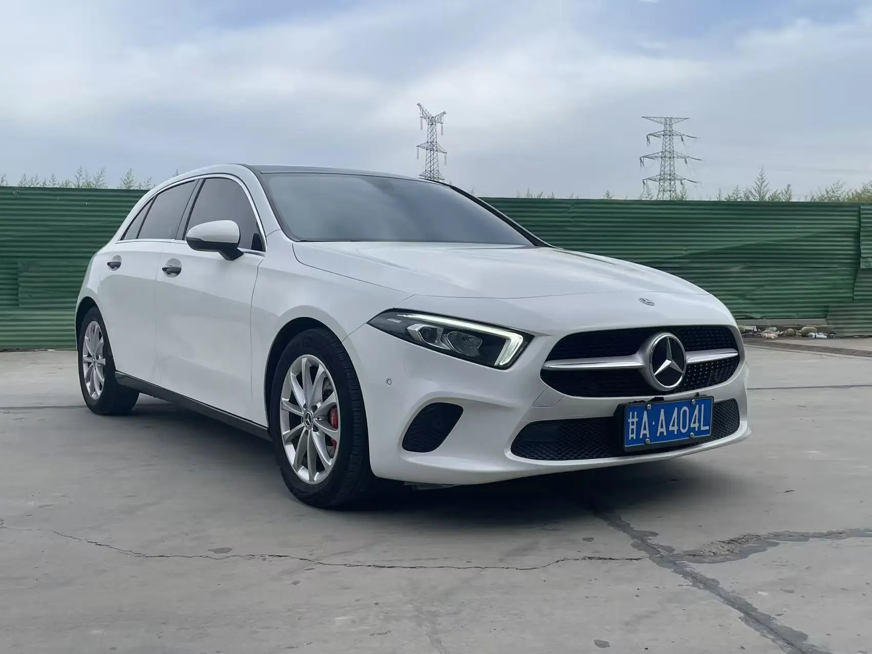 Mercedes-Benz A-Class Mercedes-Benz A-Class (Imported) 2022 A 200 Dynamic Hatchback 2022