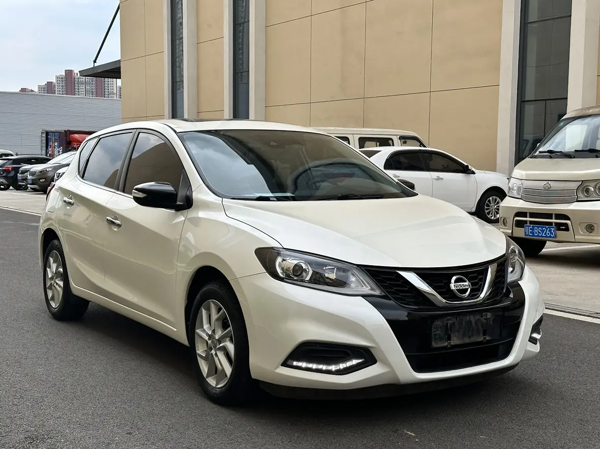 Nissan Tiida Tiida 2021 1.6L CVT Smart Travel Edition 2022