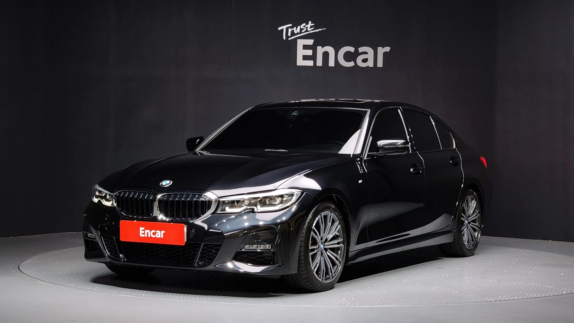 BMW 3-Series  2021