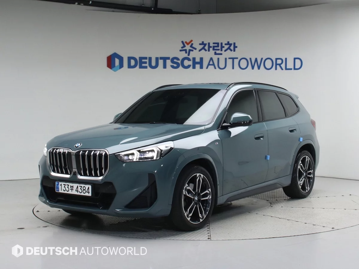 BMW X1  2023
