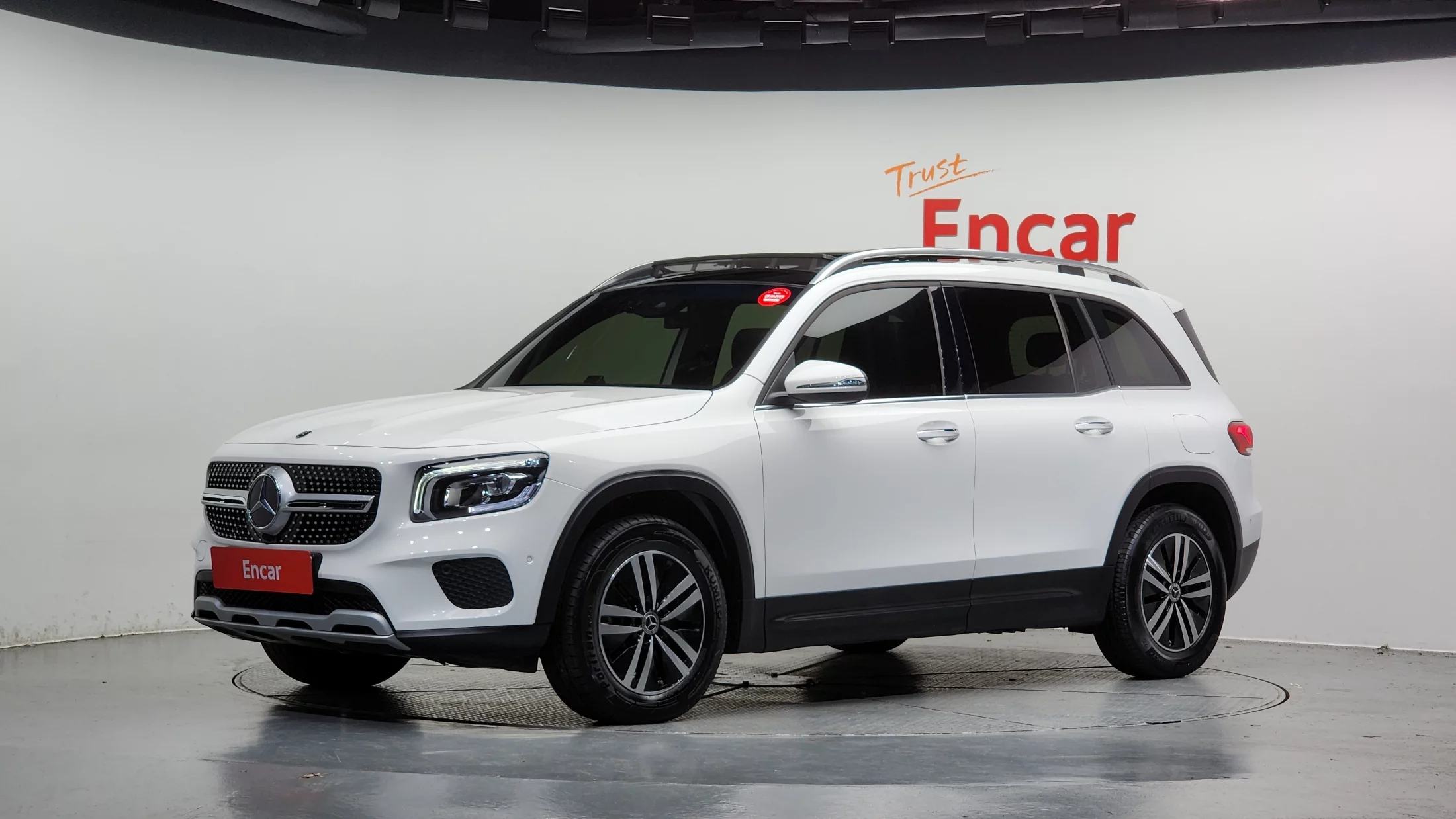 Mercedes-Benz GLB-Class  2021