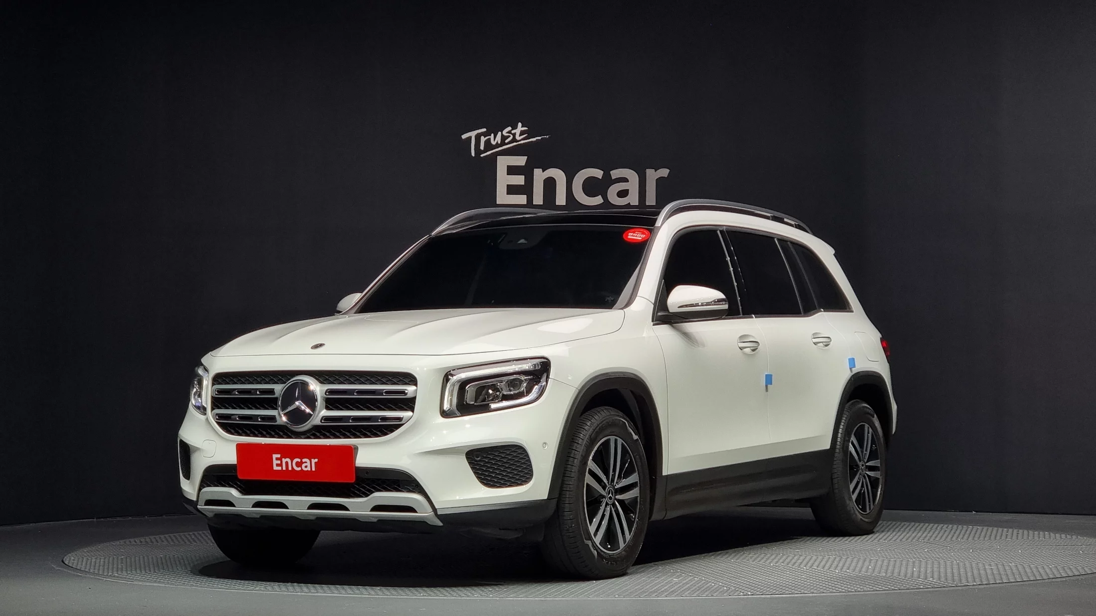 Mercedes-Benz GLB-Class  2021
