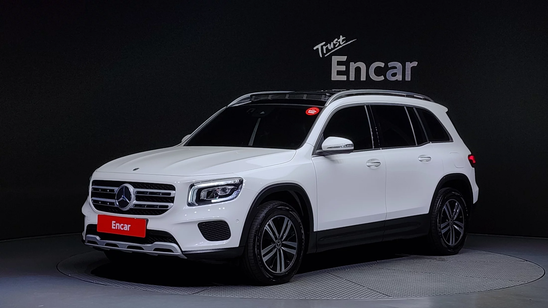 Mercedes-Benz GLB-Class  2021