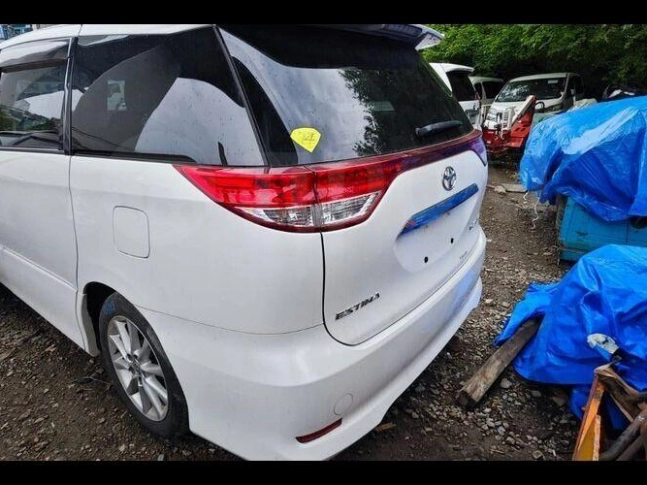 Toyota Estima 3.5 Aeras Leather package 2011
