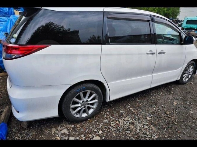 Toyota Estima 3.5 Aeras Leather package 2011