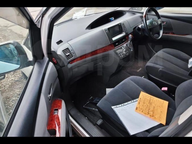 Toyota Estima 3.5 Aeras Leather package 2011