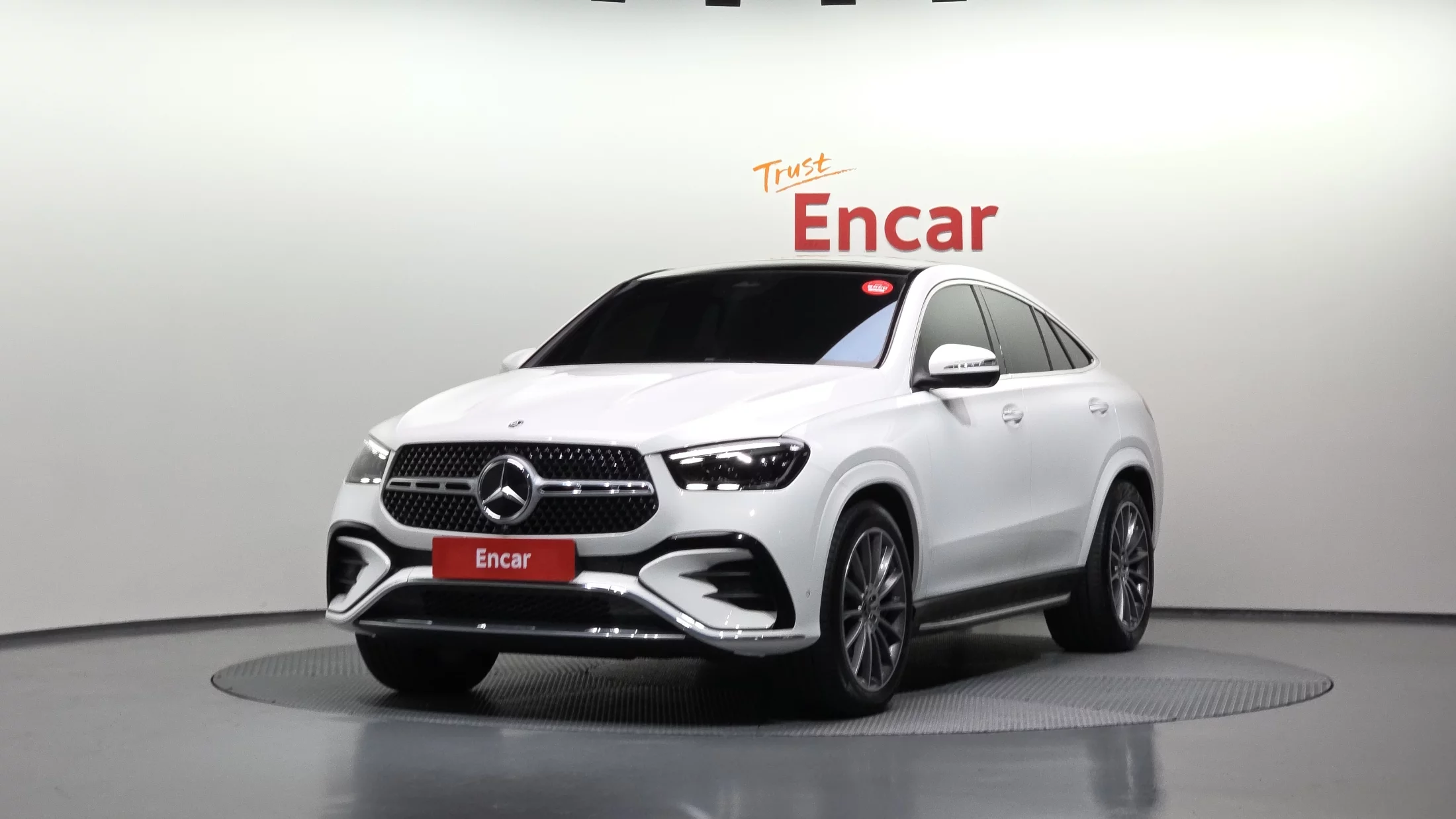 Mercedes-Benz GLE-Class  2025