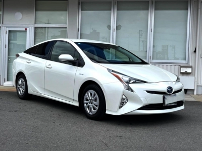 Toyota PRIUS  2021