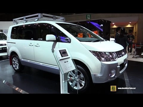 Mitsubishi Delica D5 2016. Обзор экстерьера и интерьера.