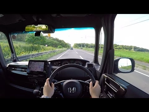 HONDA N-BOX Custom 2017, Turbo Honda SENSING 4WD. Тест-драйв по городу.