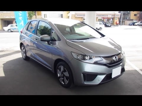 HONDA FIT 2013, Гибрид. Обзор экстерьера и интерьера.