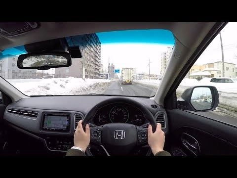 HONDA VEZEL 2018, Гибрид, 4WD, Honda SENSING. Тест-драйв по городу.